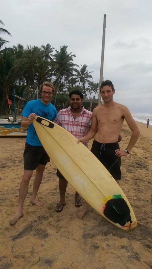 Oyo 459 Barasti Beach Resort Kalutara Esterno foto