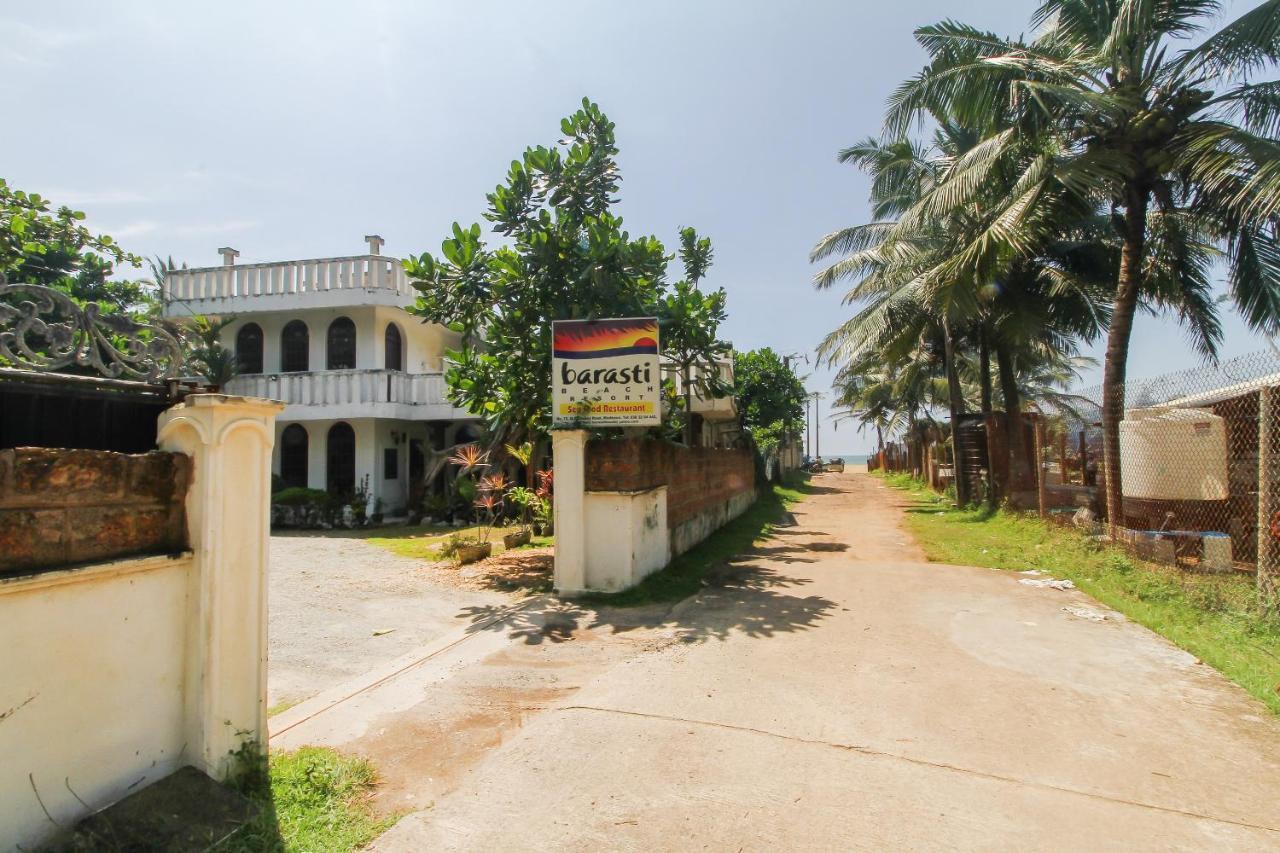 Oyo 459 Barasti Beach Resort Kalutara Esterno foto